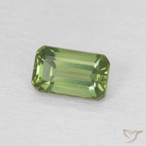 Zafiro Verde medio natural de 0.48 ct, Corte Octágono / Esmeralda, VVS-VS