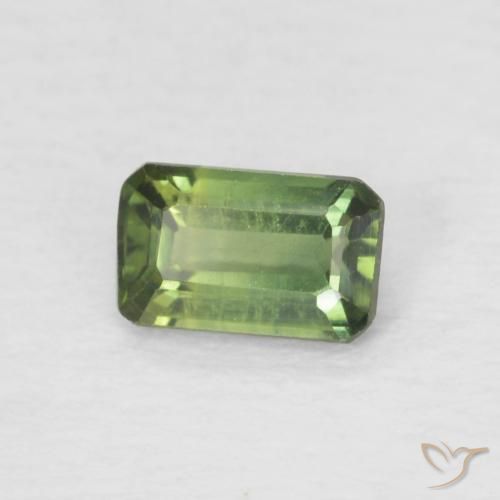 Zafiro Verde bosque claro natural de 0.46 ct, Corte Octágono / Esmeralda, VS