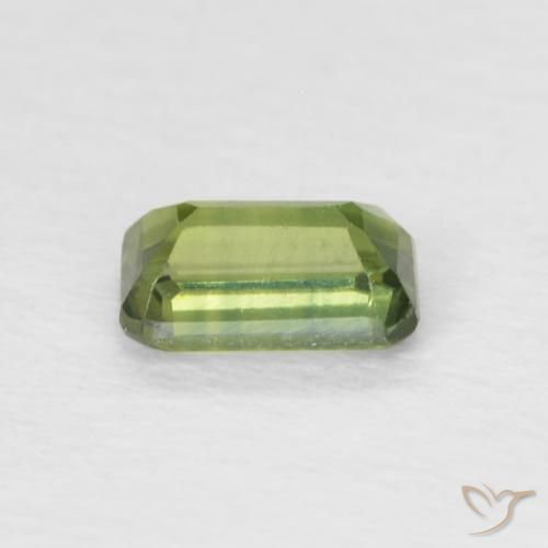 Zafiro Verde bosque claro natural de 0.46 ct, Corte Octágono / Esmeralda, VS