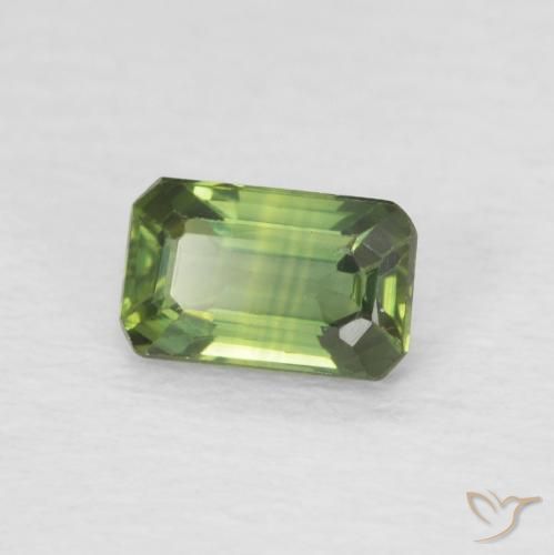 Zafiro Medium Light Green natural de 0.46 ct, Corte Octágono / Esmeralda, VS