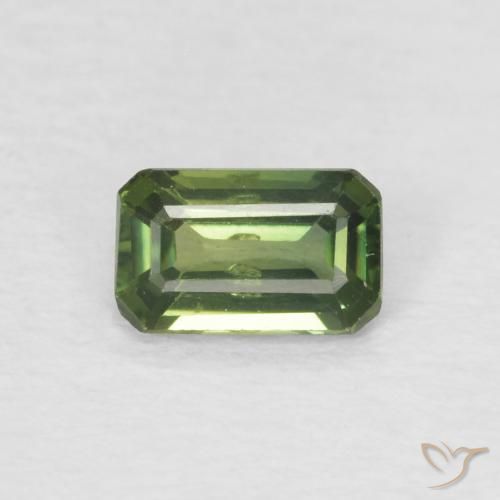 0.40ct Natural Verde oscuro Zafiro, corte esmeralda, VS