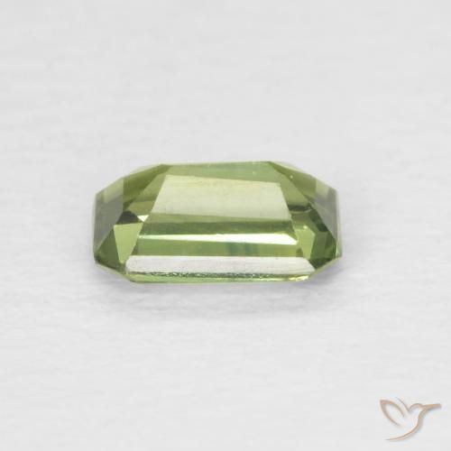 Zafiro Verde cálido natural de 0.42 ct, Corte Octágono / Esmeralda, VS