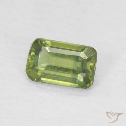 Zafiro Verde bosque claro natural de 0.43 ct, Corte Octágono / Esmeralda, VS