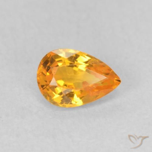 Zafiro Dorado naranja natural de 0.51 ct, En forma de pera, VVS-VS