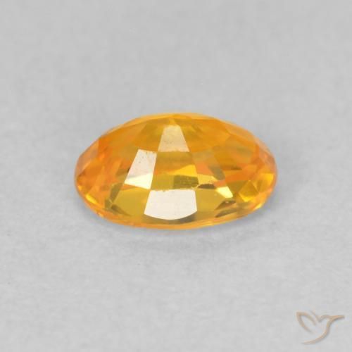 Zafiro Naranja medio natural de 0.67 ct, Ovalada, VVS-VS