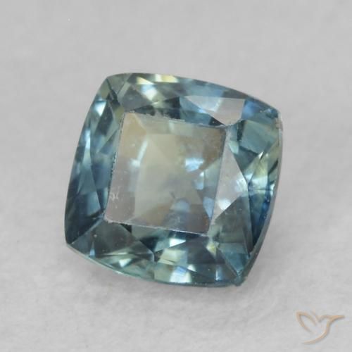 Zafiro Verde-azul claro natural de 0.68 ct, Forma Cojín, VS-SI