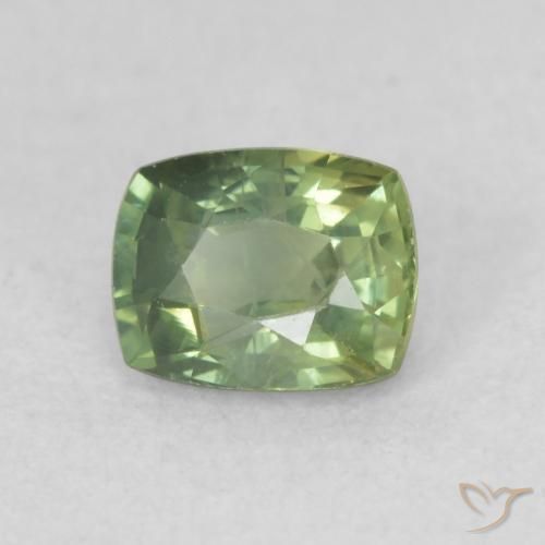 Zafiro Verde oscuro natural de 0.58 ct, Forma Cojín, VS-SI