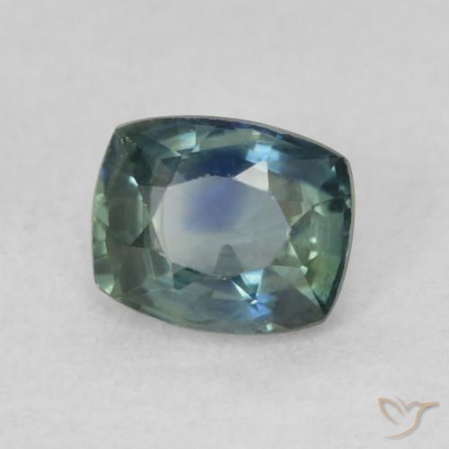 Zafiro Azul muy claro natural de 0.79 ct, Forma Cojín, VVS-VS