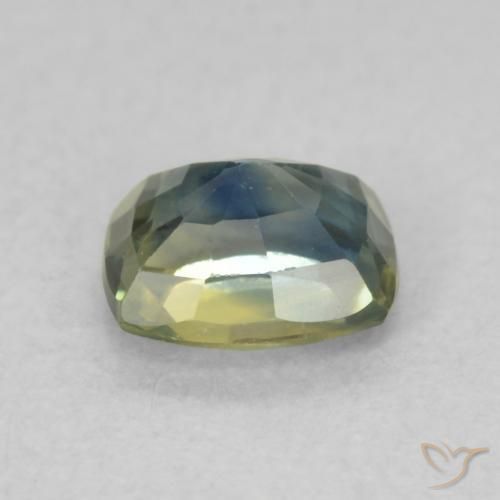 Zafiro Azul muy claro natural de 0.79 ct, Forma Cojín, VVS-VS