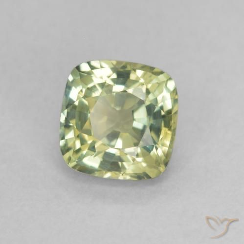 Zafiro Verde amarillento natural de 0.65 ct, Forma Cojín, VVS-VS