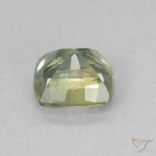 Zafiro Verde amarillento natural de 0.55 ct, Forma Cojín, VS