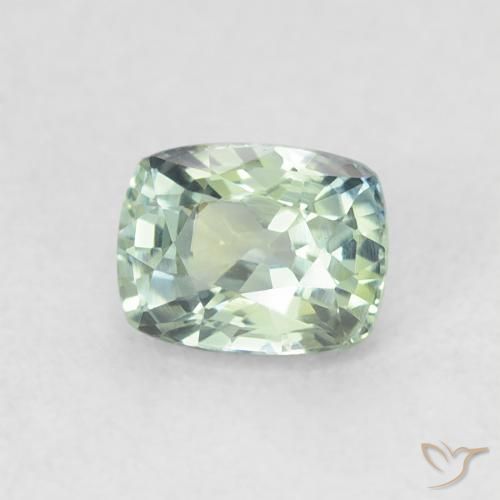 Zafiro Verde pálido natural de 0.61 ct, Forma Cojín, VS