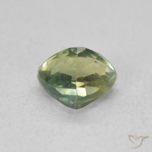 Zafiro Verde cálido natural de 0.68 ct, Trillón, VS