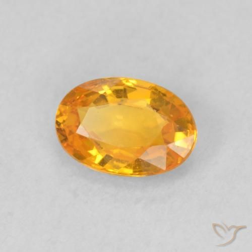 Zafiro Naranja albaricoque natural de 0.63 ct, Ovalada, VVS-VS