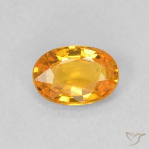 0.66ct Natural Naranja claro Zafiro, Ovalada, VVS-VS