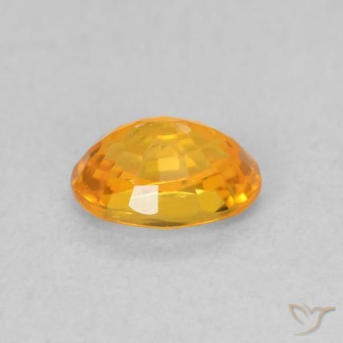 Zafiro Naranja claro natural de 0.74 ct, Ovalada, VVS-VS