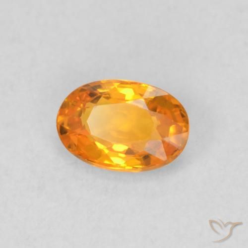 Zafiro Naranja medio natural de 0.55 ct, Ovalada, VVS-VS