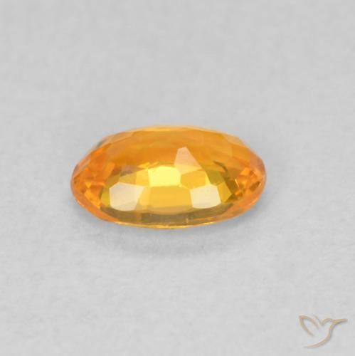Zafiro Naranja claro natural de 0.56 ct, Ovalada, VVS-VS