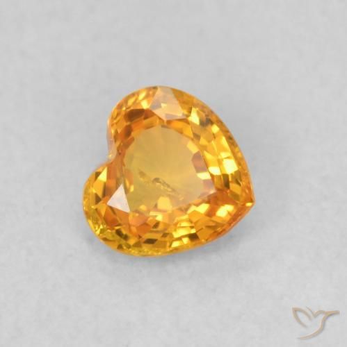 Zafiro Naranja claro natural de 0.44 ct, Corazón, VS