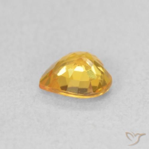 Zafiro Dorado natural de 0.40 ct, Corazón, VS