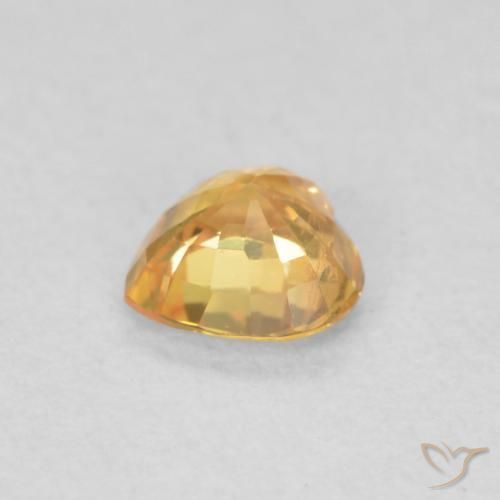 Zafiro Dorado-naranja claro natural de 0.43 ct, Corazón, VS