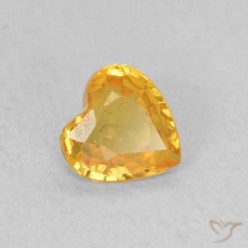 Zafiro Dorado naranja natural de 0.41 ct, Corazón, VS