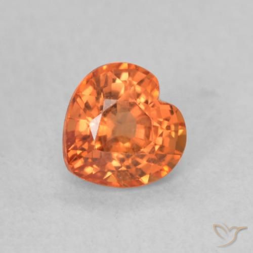 0.53ct Natural Naranja fuego Zafiro, Corazón, VS