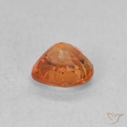 Zafiro Naranja fuego natural de 0.53 ct, Corazón, VS