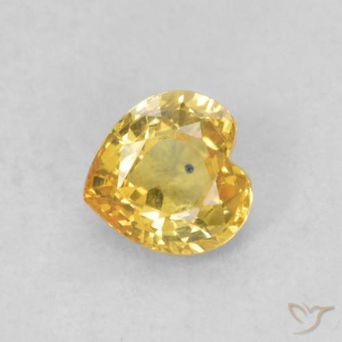Zafiro Dorado natural de 0.49 ct, Corazón, VS