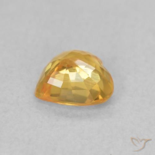 Zafiro Dorado naranja natural de 0.46 ct, Corazón, VVS-VS