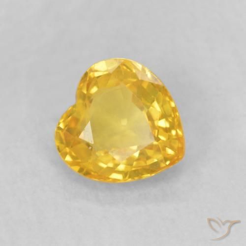 Zafiro Dorado medio natural de 0.44 ct, Corazón, VVS-VS