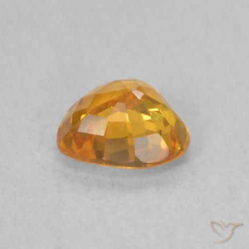 Zafiro Dorado naranja oscuro natural de 0.51 ct, Corazón, VVS-VS