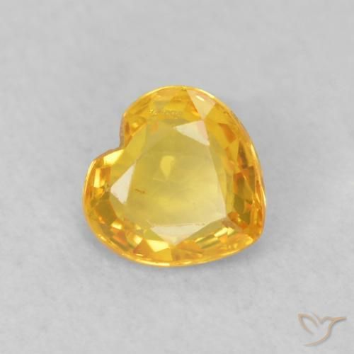 Zafiro Naranja dorado natural de 0.46 ct, Corazón, VS