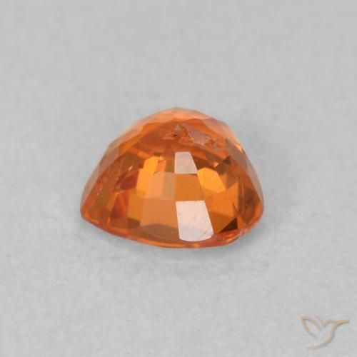 Zafiro Naranja fuego natural de 0.48 ct, Corazón, VS