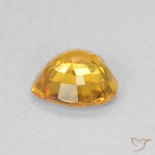 Zafiro Dorado medio natural de 0.45 ct, Corazón, VS