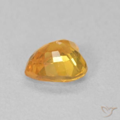 Zafiro Naranja dorado intenso natural de 0.47 ct, Corazón, VVS-VS