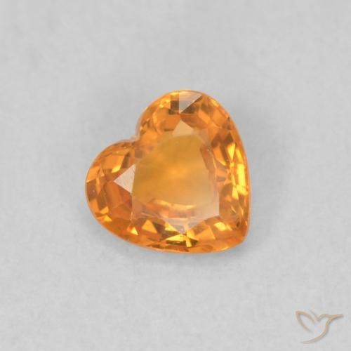 Zafiro Naranja medio natural de 0.37 ct, Corazón, VVS-VS