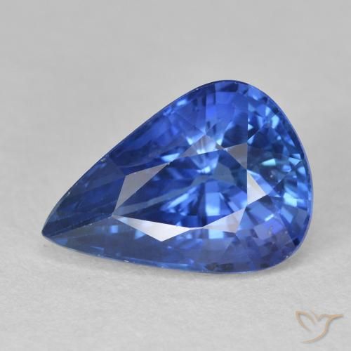 Zafiro Azul oscuro medio natural de 4.59 ct, En forma de pera, VS