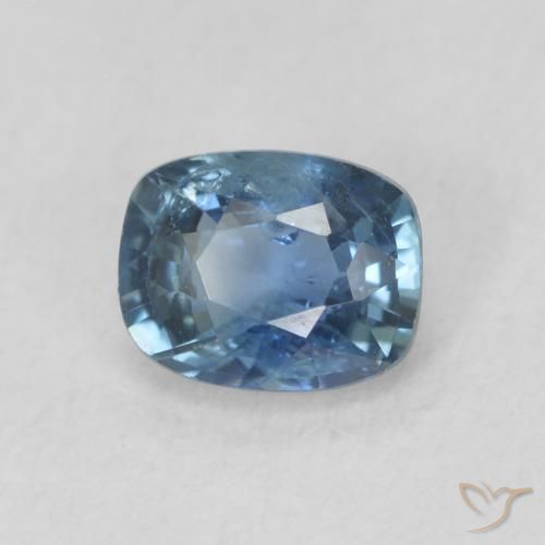 Zafiro Azul oscuro natural de 0.59 ct, Forma Cojín, VS
