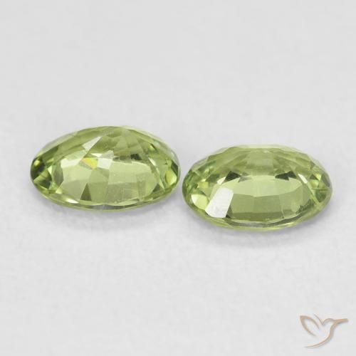 Gemas de Zafiro Verde bosque claro natural de 0.87 ct, Ovalada, VVS-VS