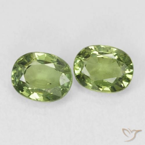 Gemas de Zafiro Verde cálido natural de 1.05 ct, Ovalada, VVS-VS