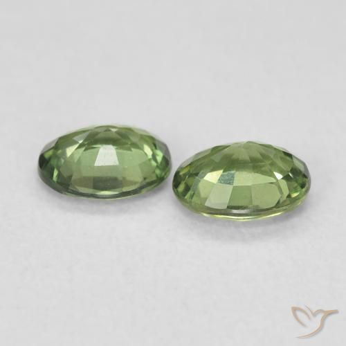 Gemas de Zafiro Verde bosque natural de 0.75 ct, Ovalada, VVS-VS
