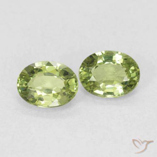 Gemas de Zafiro Verde bosque claro natural de 0.71 ct, Ovalada, VVS-VS