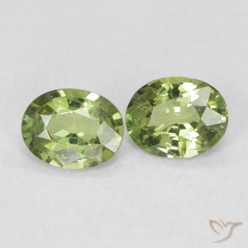 Gemas de Zafiro Verde bosque claro natural de 0.77 ct, Ovalada, VS