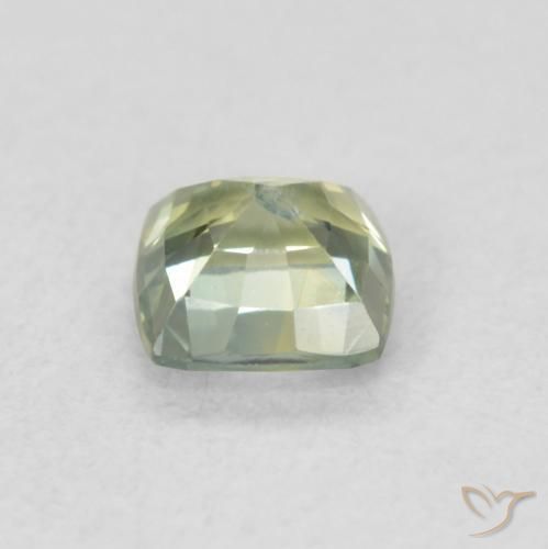 Zafiro Medium Light-Green natural de 0.61 ct, Forma Cojín, SI