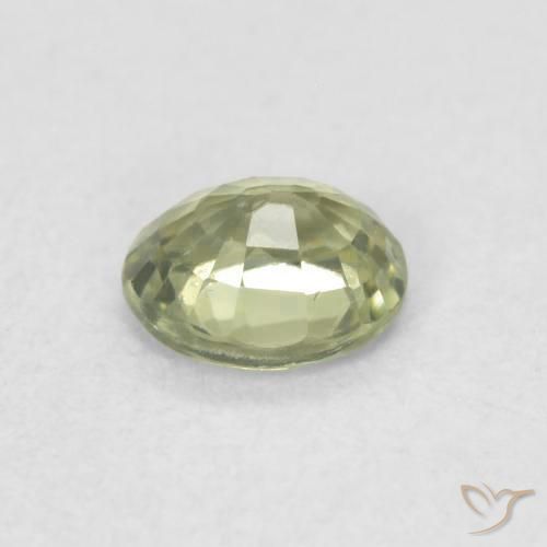 Zafiro Verde medio natural de 0.46 ct, Ovalada, VVS-VS