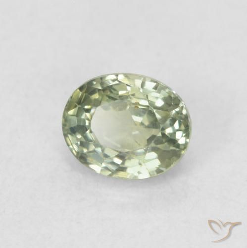 Zafiro Verde claro natural de 0.58 ct, Ovalada, VVS-VS