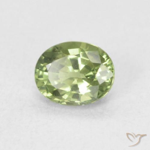 Zafiro Verde medio natural de 0.52 ct, Ovalada, VVS-VS