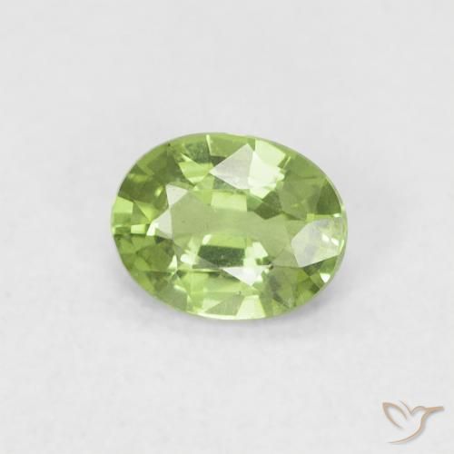 Zafiro Verde pera natural de 0.44 ct, Ovalada, VVS-VS
