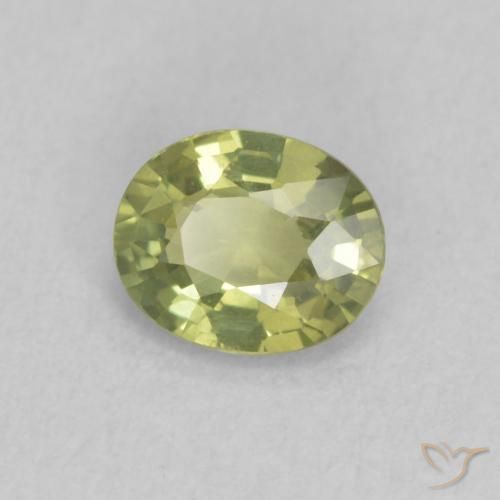 Zafiro Verde terroso claro natural de 0.46 ct, Ovalada, VVS-VS